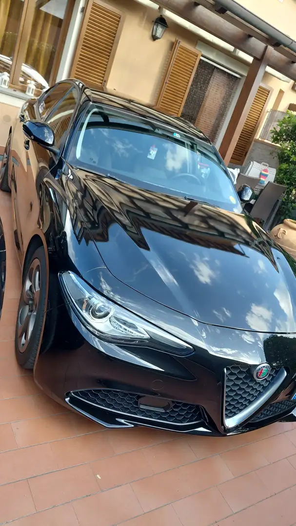 Alfa Romeo Giulia Giulia 2016 2.2 t Sport Tech 160cv auto Nero - 2