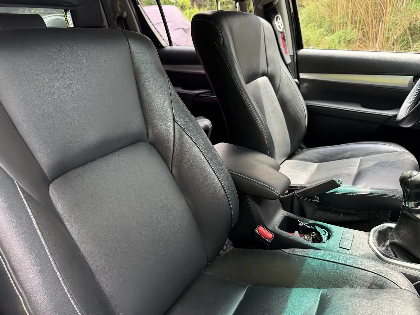 Toyota Hilux 2.4 D-4D 4WD Comfort - 2
