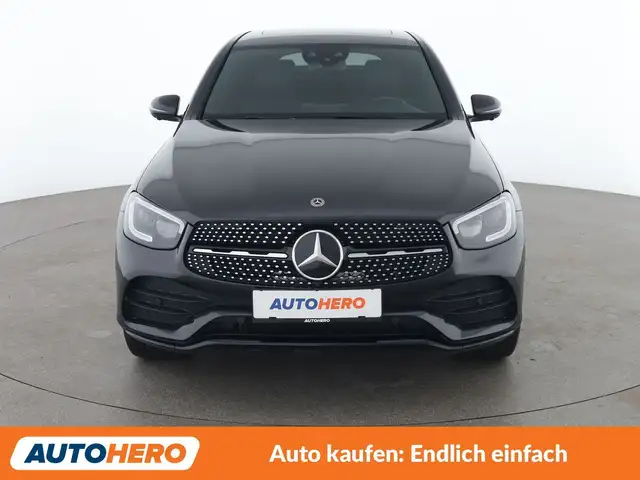 Mercedes-Benz 300 view 9