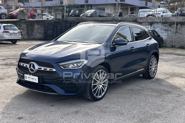 Mercedes-Benz GLA 200 GLA 200 d Automatic Premium