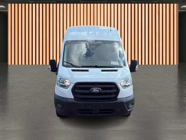 Ford Transit view 6