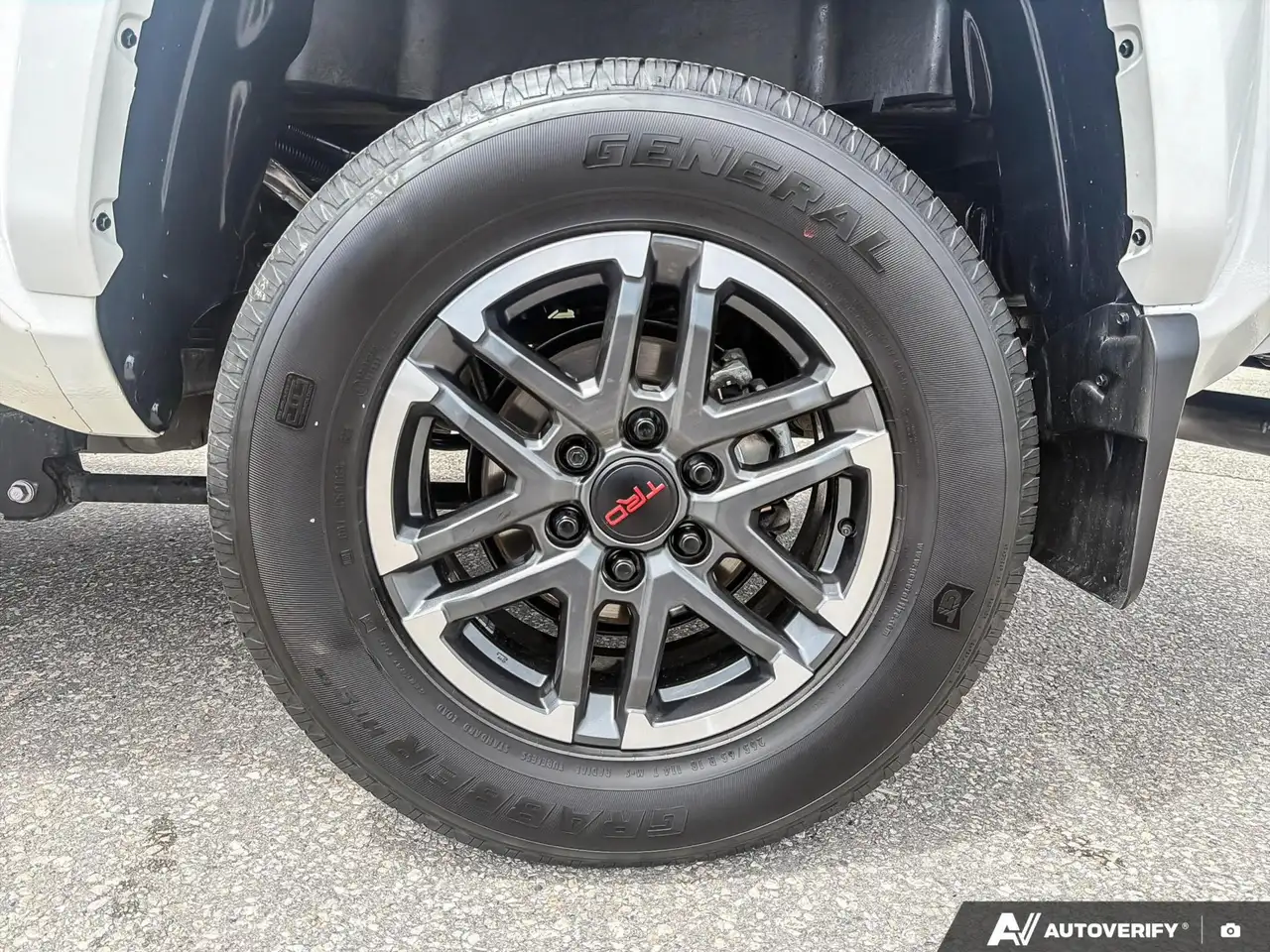 Toyota Tacoma снимка Toyota Tacoma