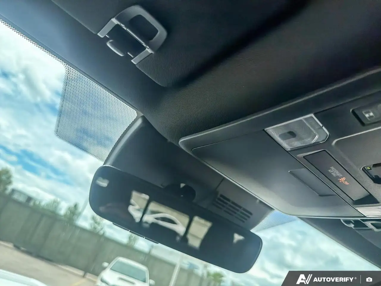 Toyota Tacoma снимка Toyota Tacoma