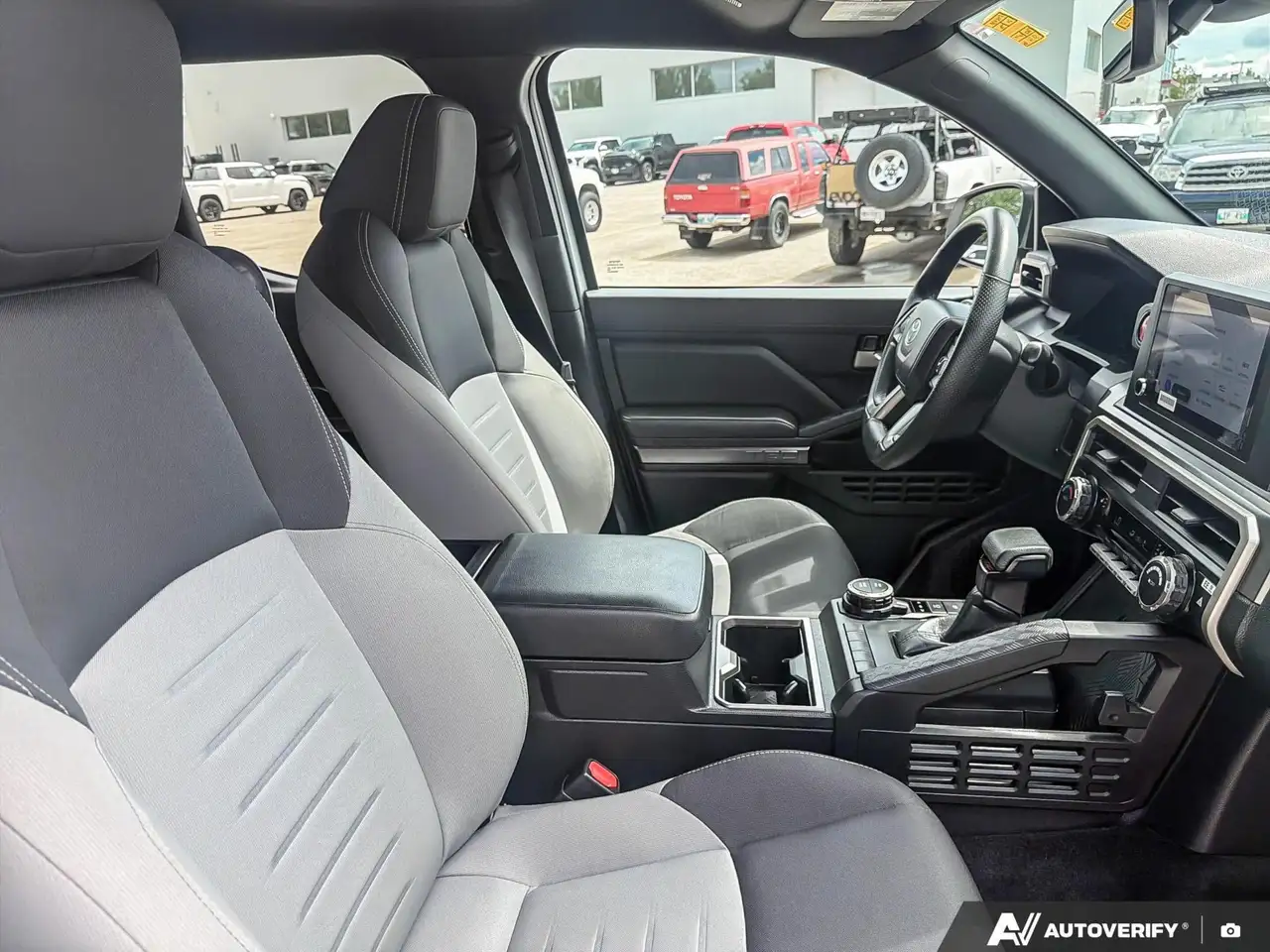 Toyota Tacoma снимка Toyota Tacoma