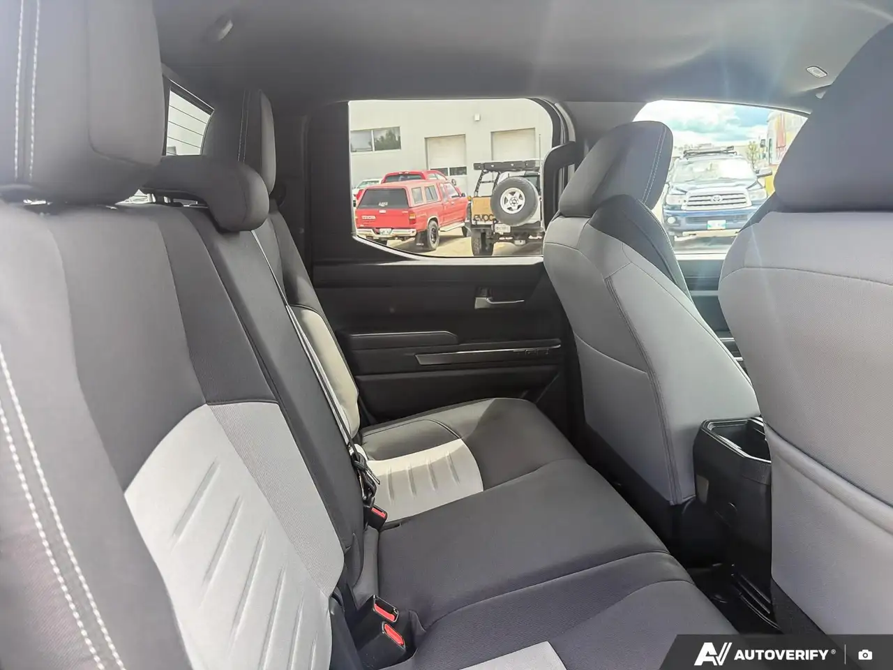 Toyota Tacoma снимка Toyota Tacoma