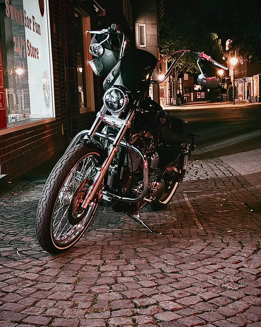 Harley-Davidson Sportster 1200 XL1200C Noir - 1