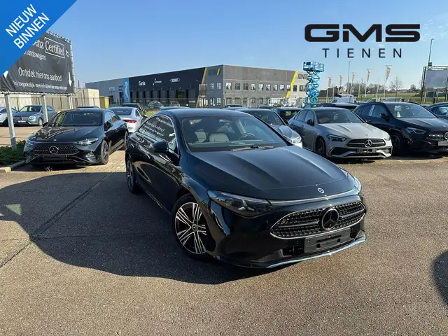 Mercedes-Benz CLA 180 140 Years Edition