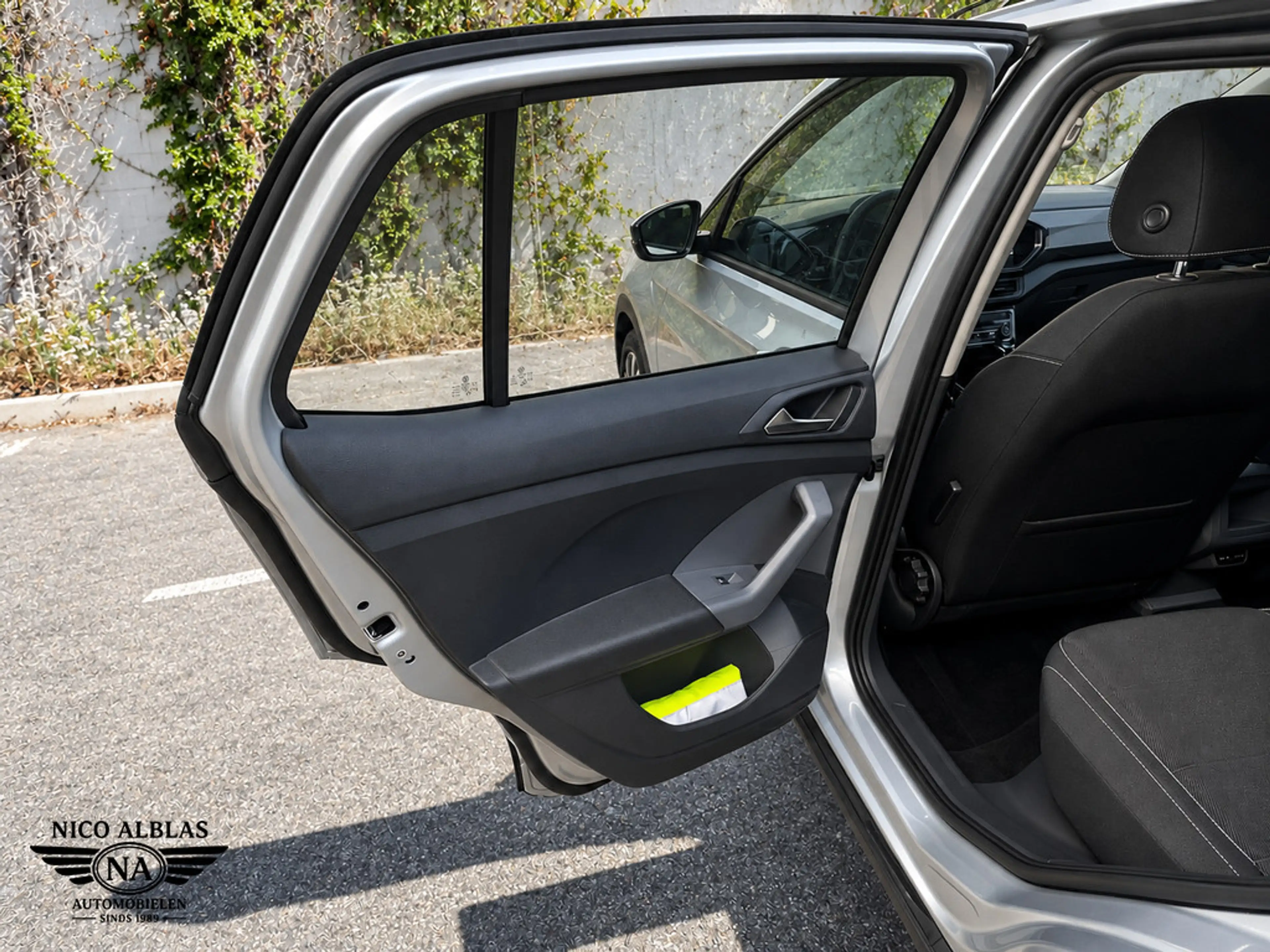 Volkswagen T-Cross 1.0 TSI Style Business R — photo 12