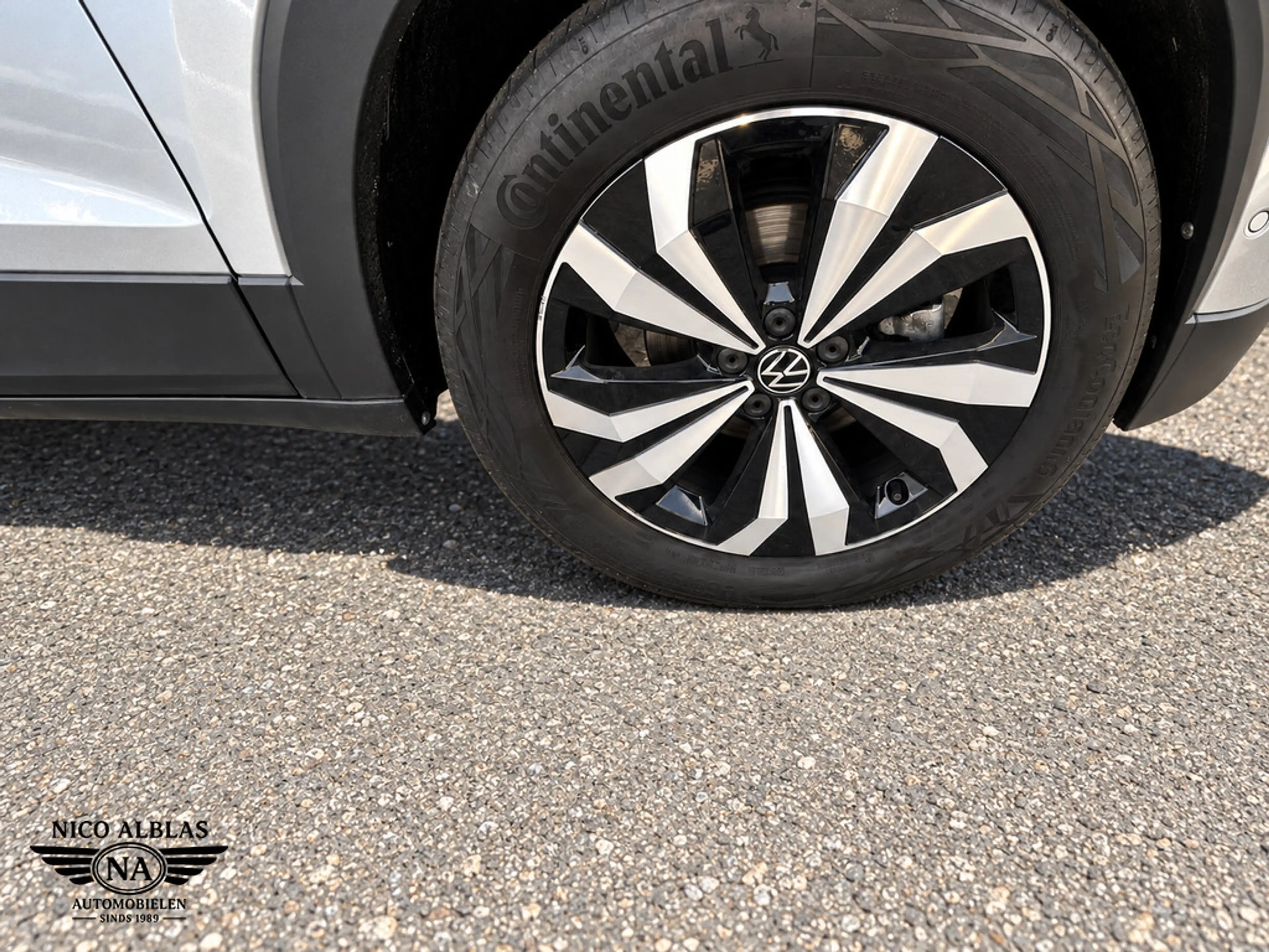 Volkswagen T-Cross 1.0 TSI Style Business R — photo 27