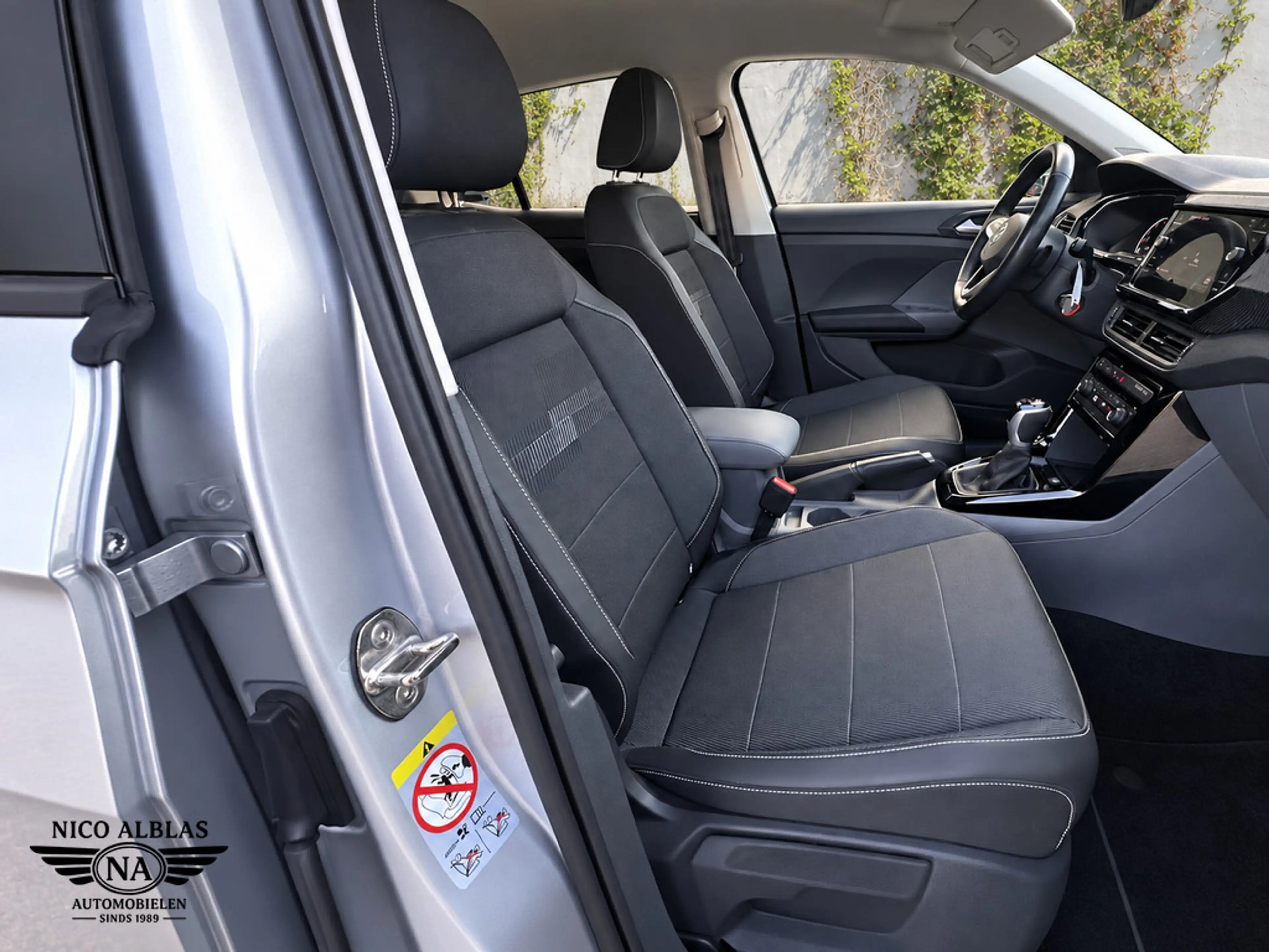 Volkswagen T-Cross 1.0 TSI Style Business R — photo 19