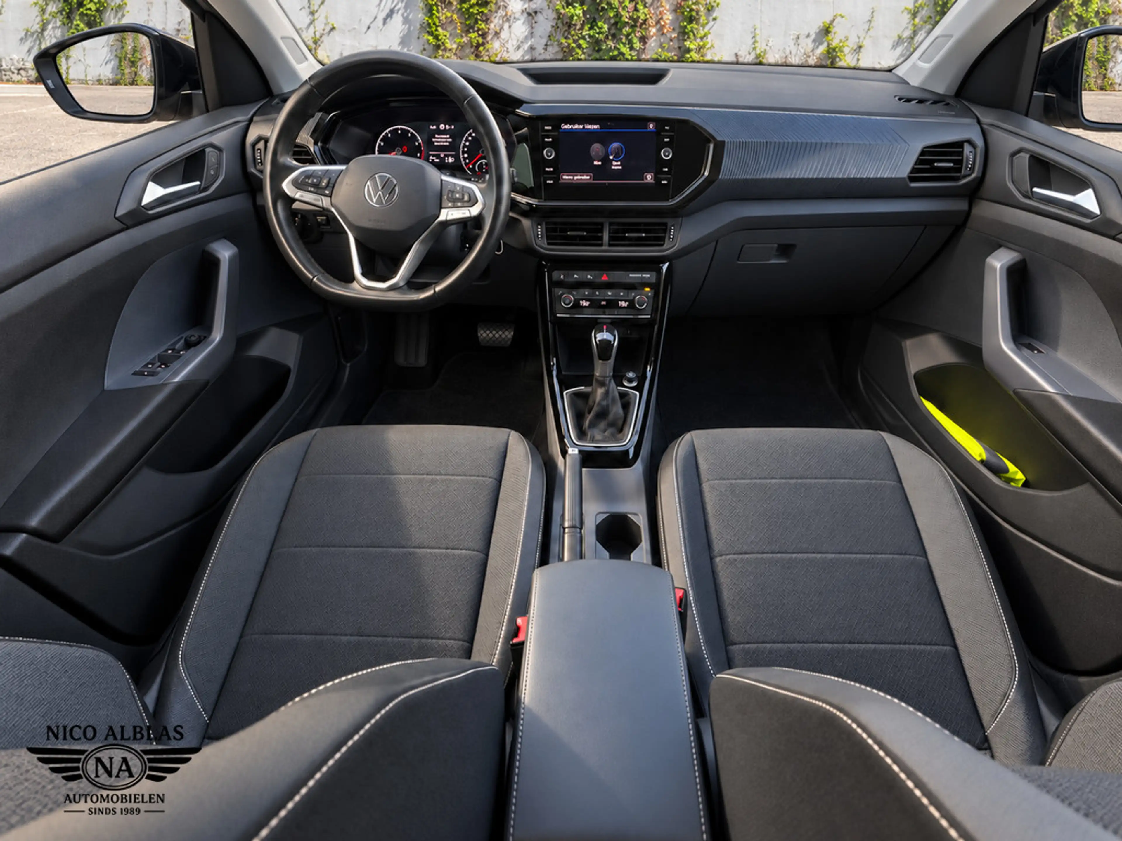 Volkswagen T-Cross 1.0 TSI Style Business R — photo 14