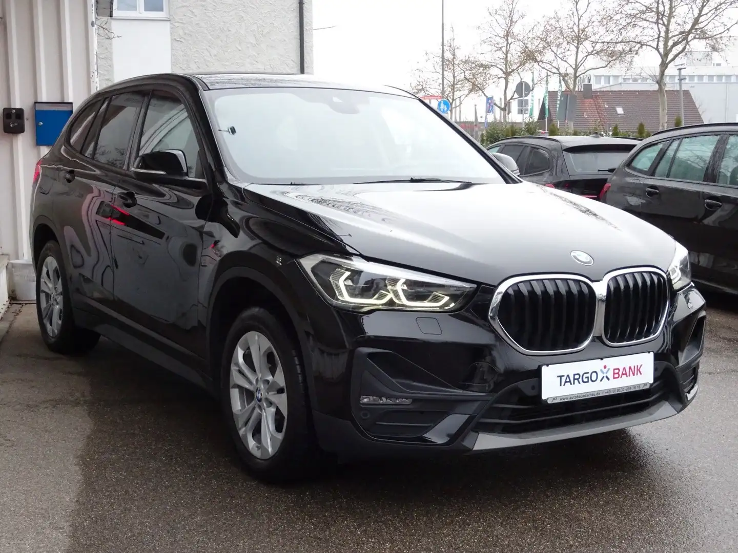 BMW X1 sDrive20d Aut Advantage HUD Navi LED 17" Keyl Schwarz - 1