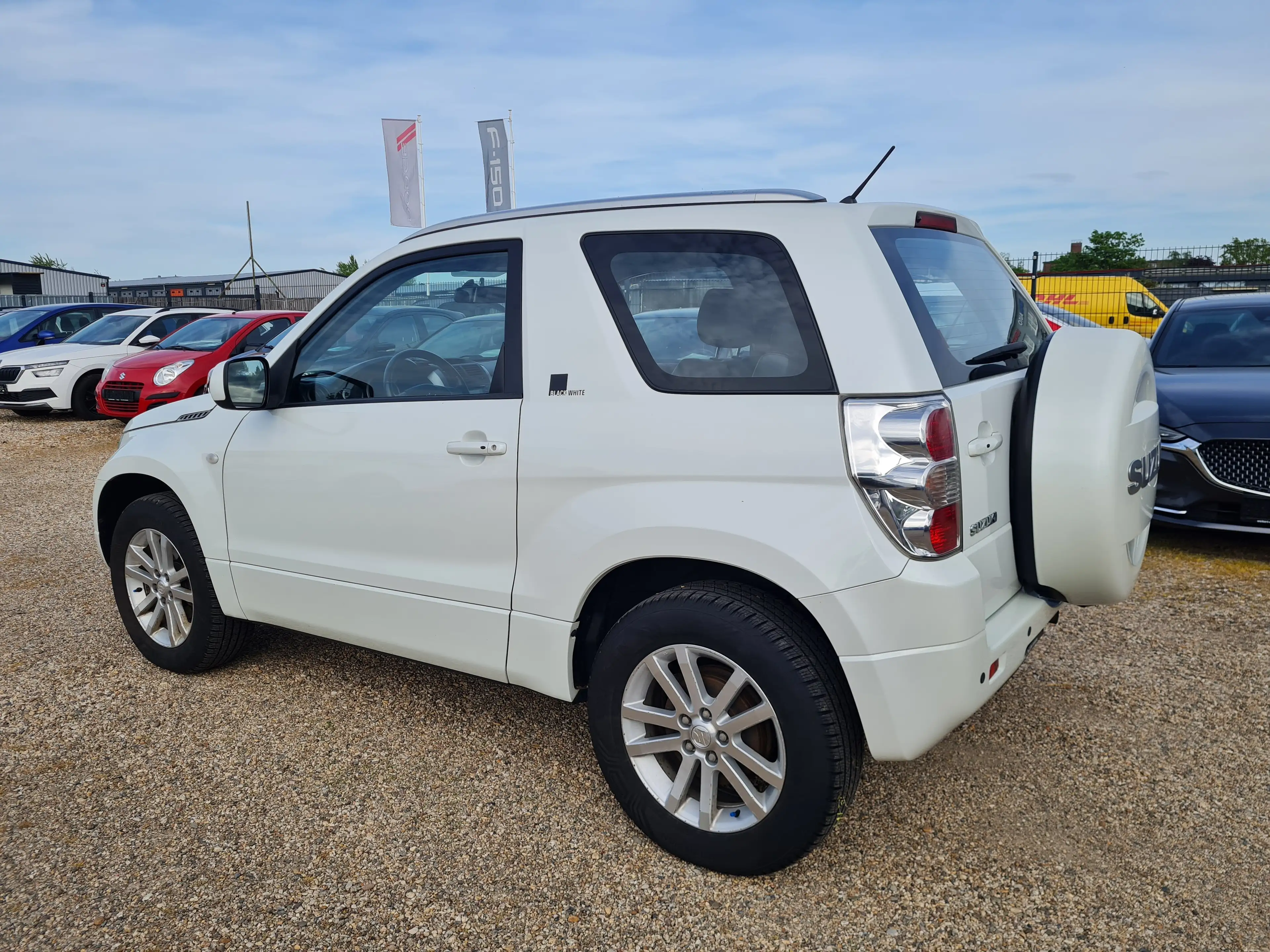 Suzuki Grand Vitara 1.6 Club (3-trg)Allrad/Klima/TÜV+Inspektion-Neu — photo 3
