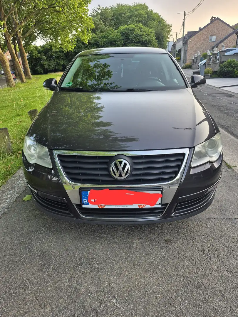 Volkswagen Passat 2.0 TDI DPF Comfortline Family - 1