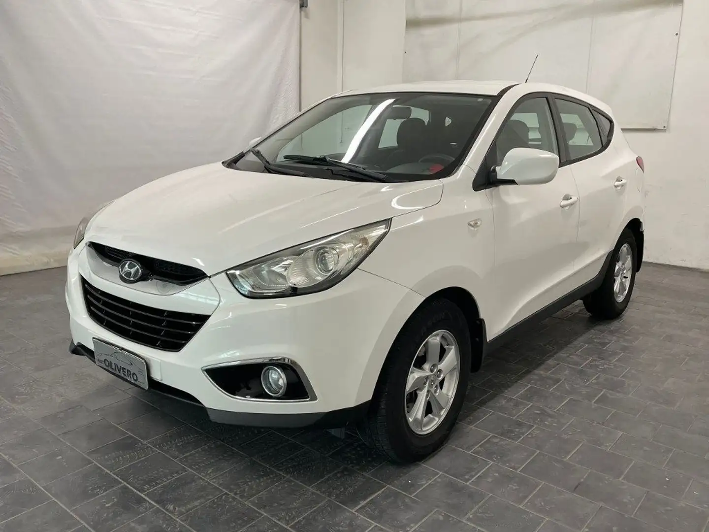 Hyundai iX35 1.7 CRDi 115CV 2WD Classic-FRIZIONENUOVA Bianco - 2