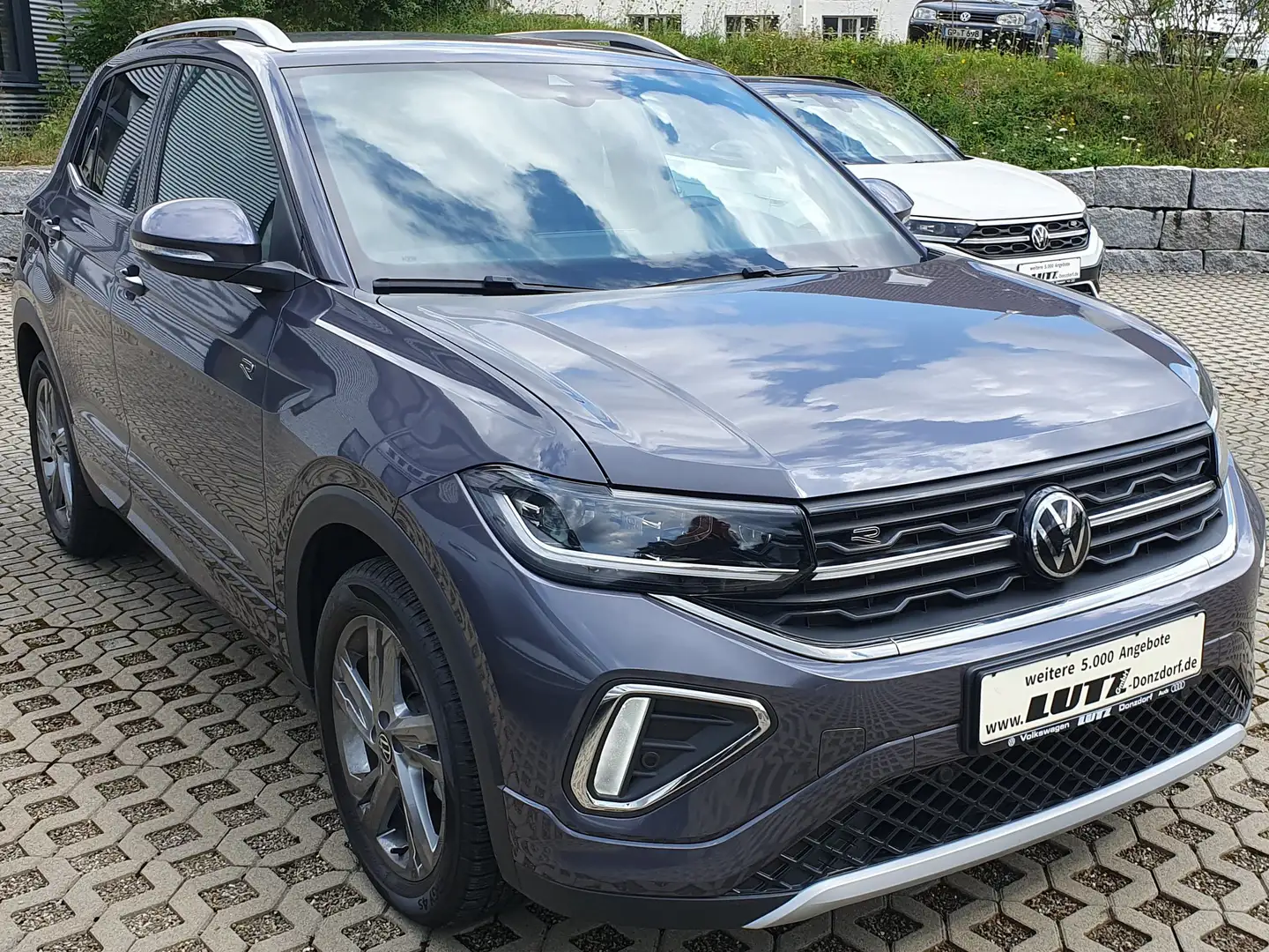 Volkswagen T-Cross 1.0 TSI 85 kW R-Line ACC/RFK/Navi/Matrix-LED Gris - 2