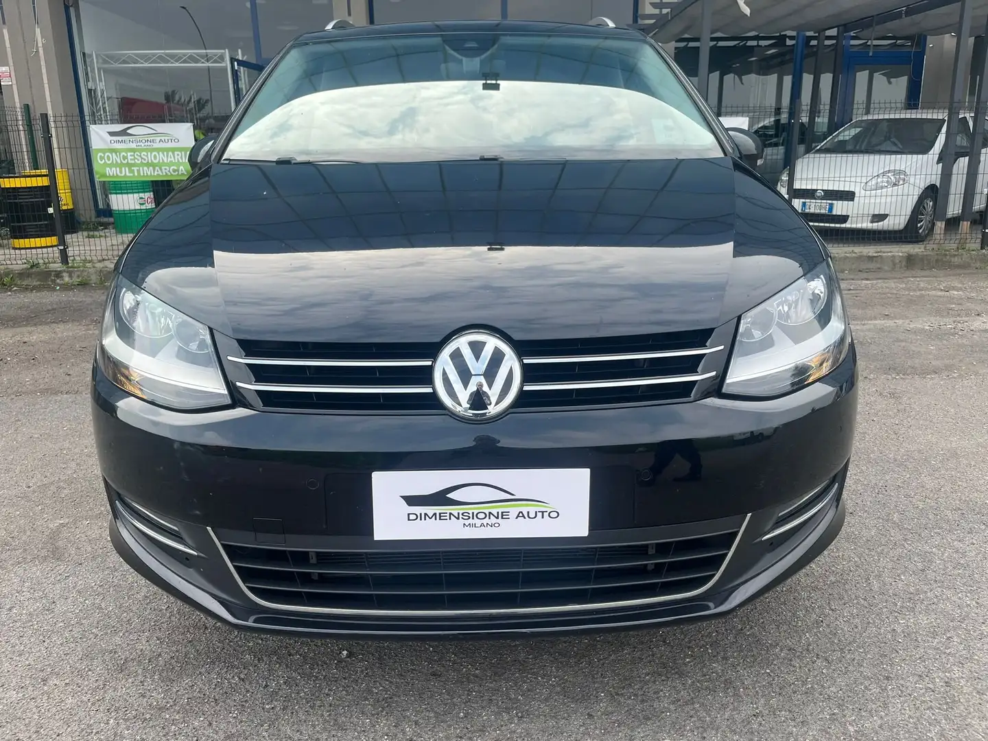 Volkswagen Sharan Sharan 2.0 tdi Executive dsg Zwart - 2