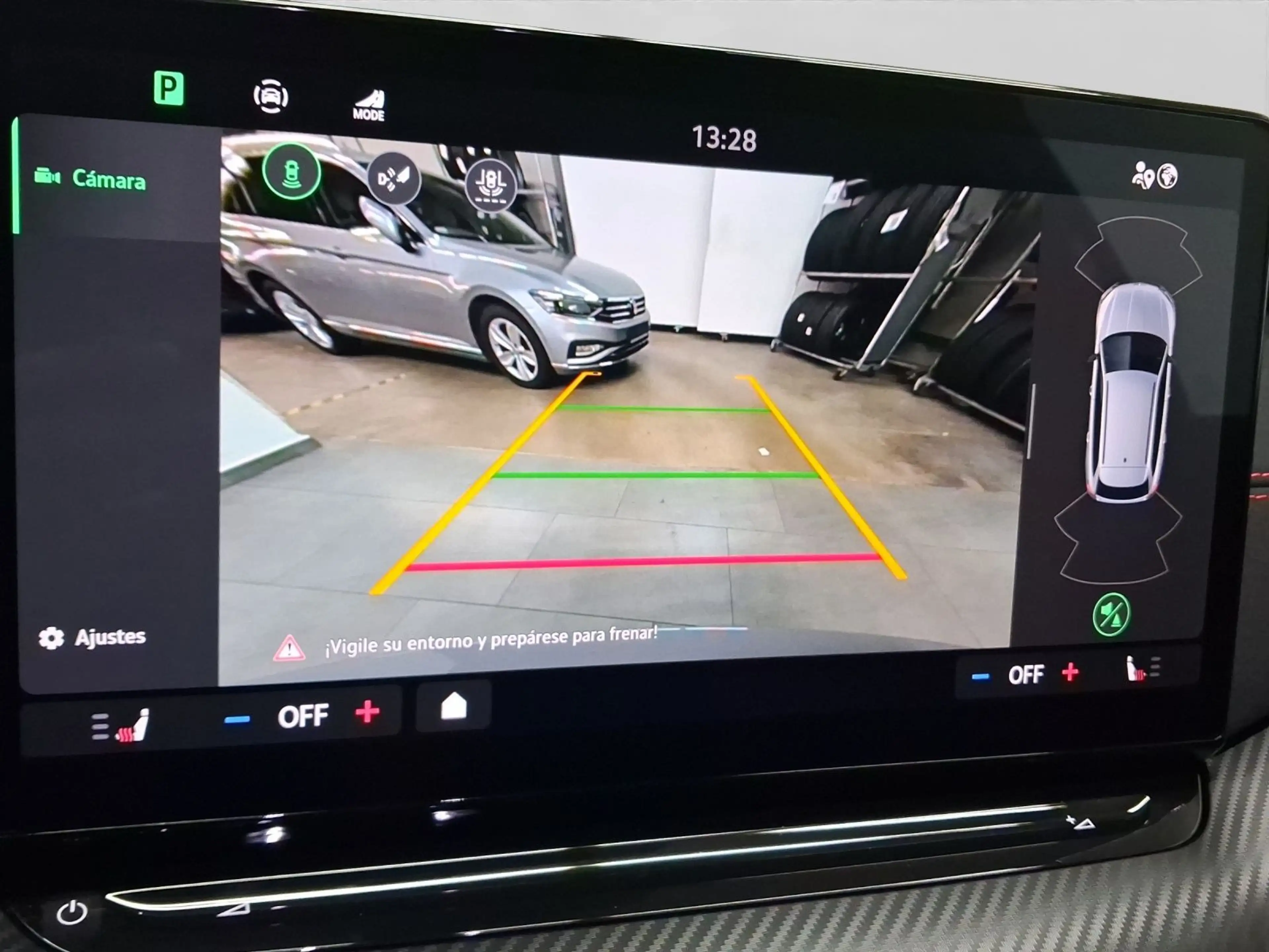 Skoda Octavia Combi 2.0 TSI DSG RS PANO AHK NAVI MATRI — photo 13