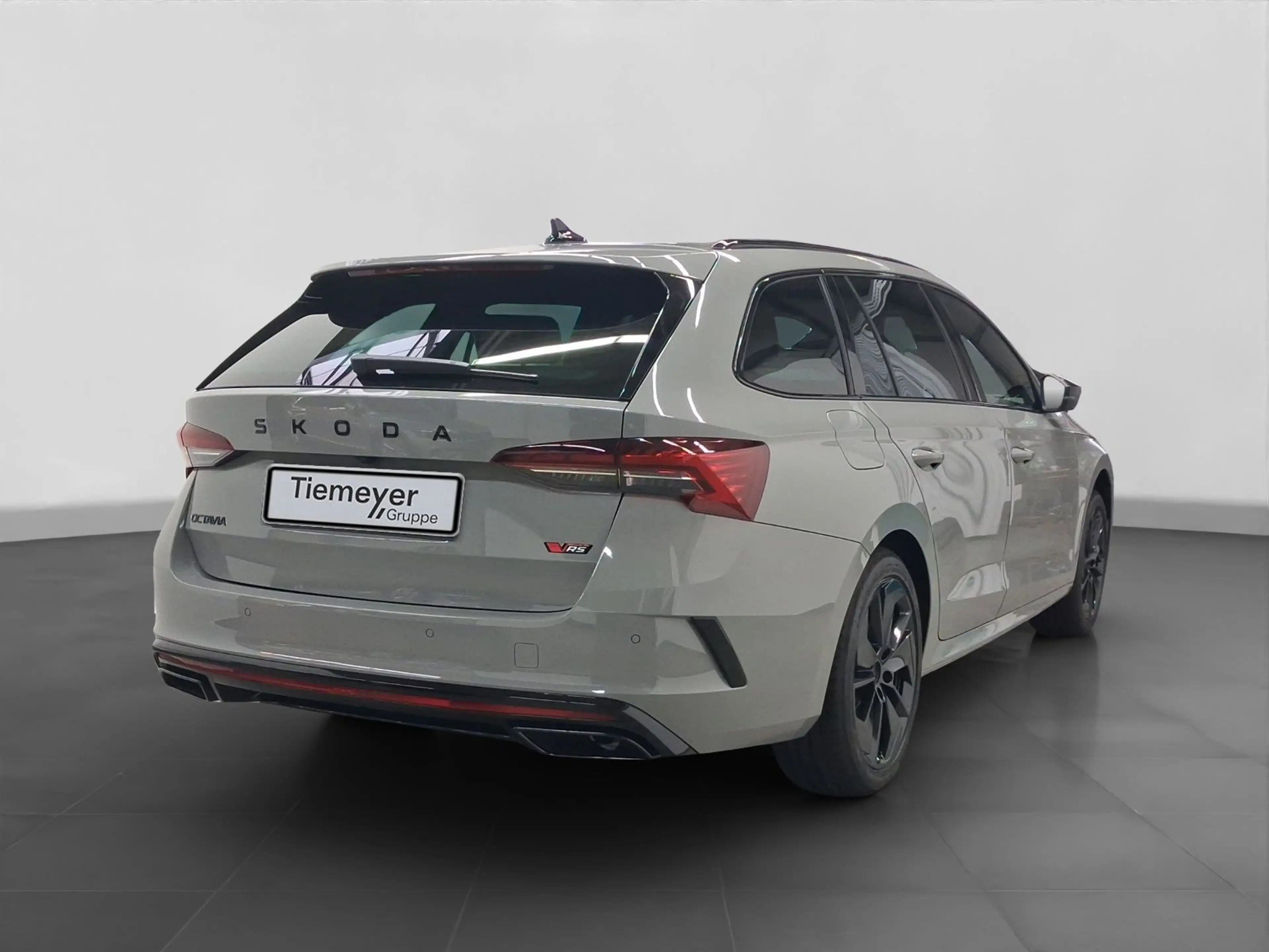 Skoda Octavia Combi 2.0 TSI DSG RS PANO AHK NAVI MATRI — photo 3