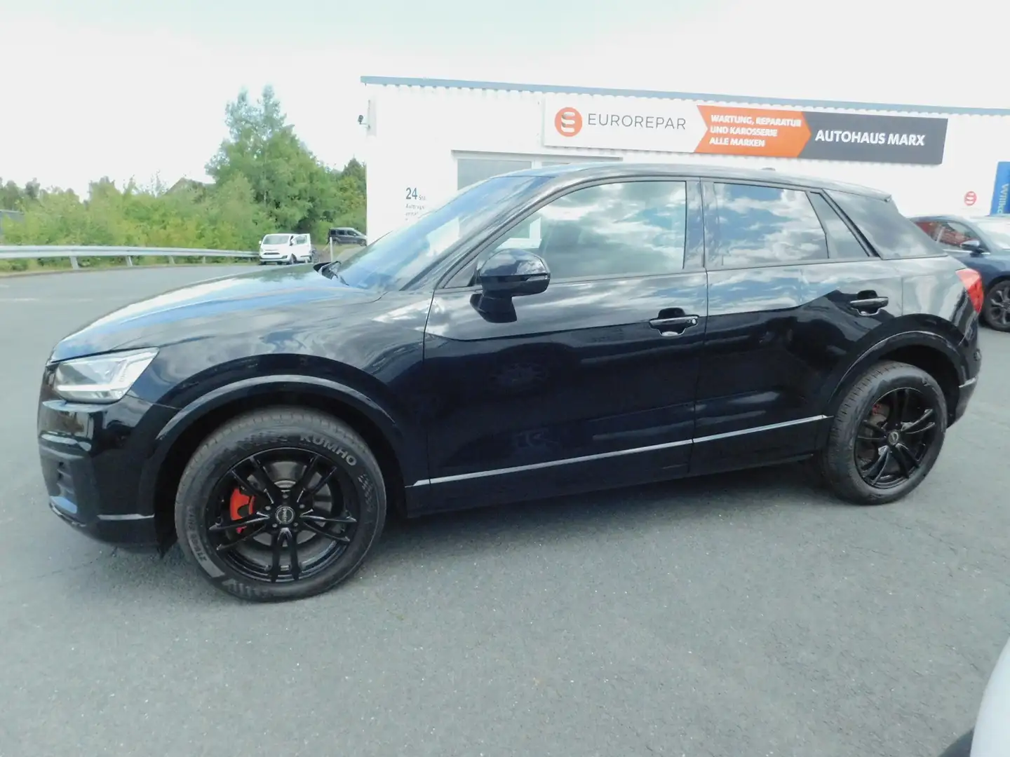 Audi Q2 sport ultra Schwarz - 2