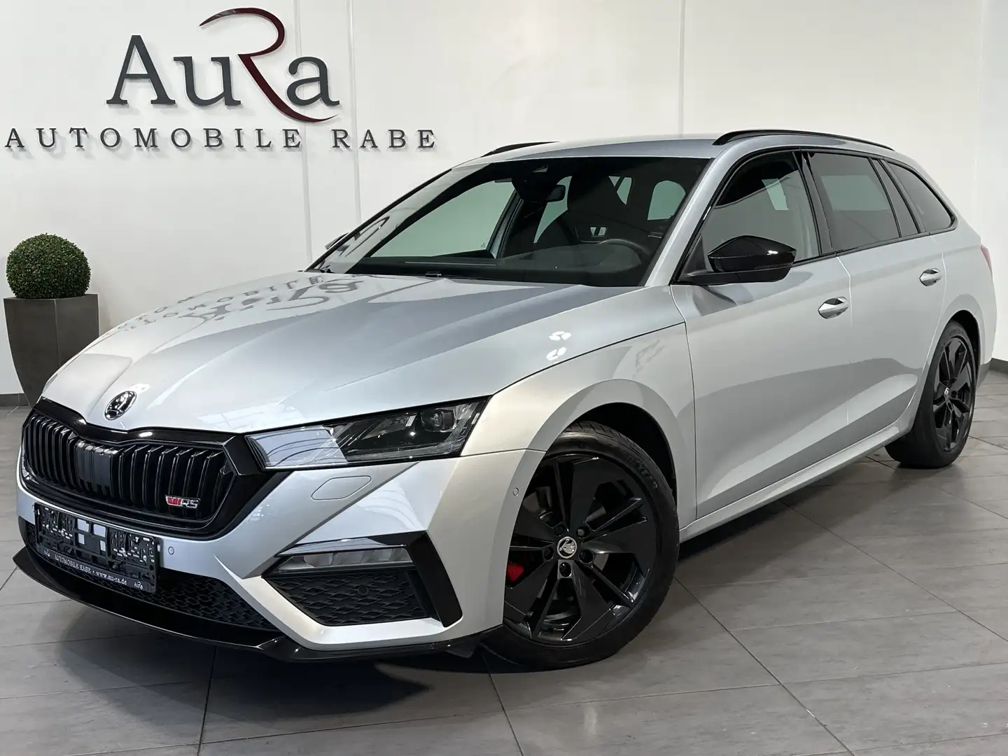 Skoda Octavia Combi 2.0 TDI DSG 4x4 RS NAV+LED+AHK+KAM Argintiu - 1