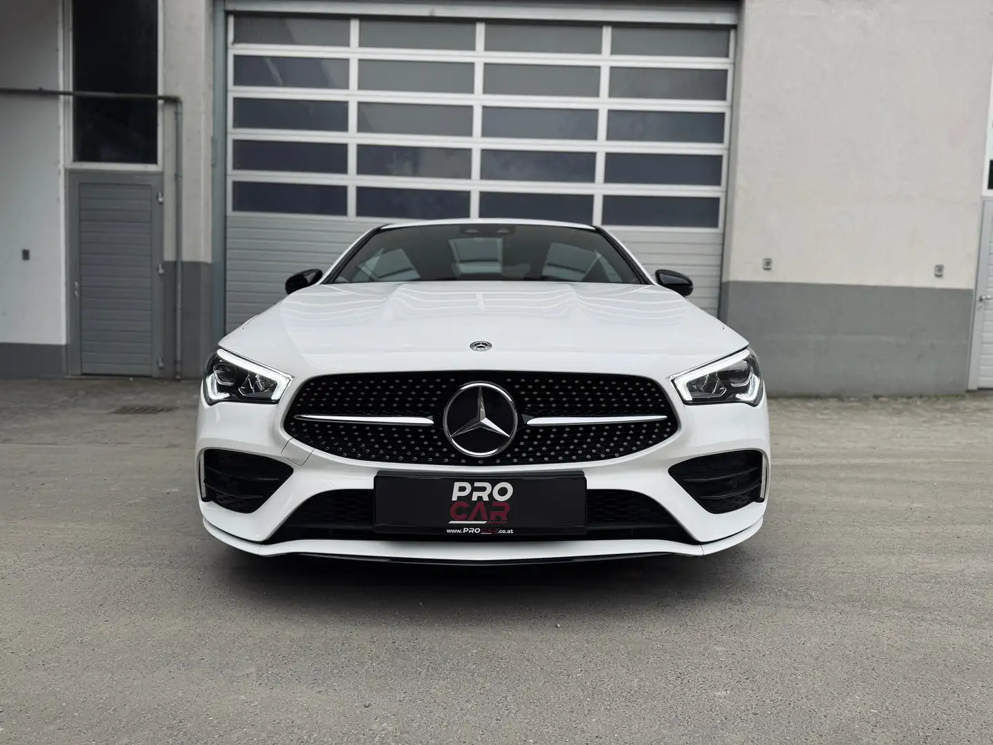 Mercedes-Benz CLA 180 CLA 180 d AMG Night Package *RESERVIERT* Weiß - 2