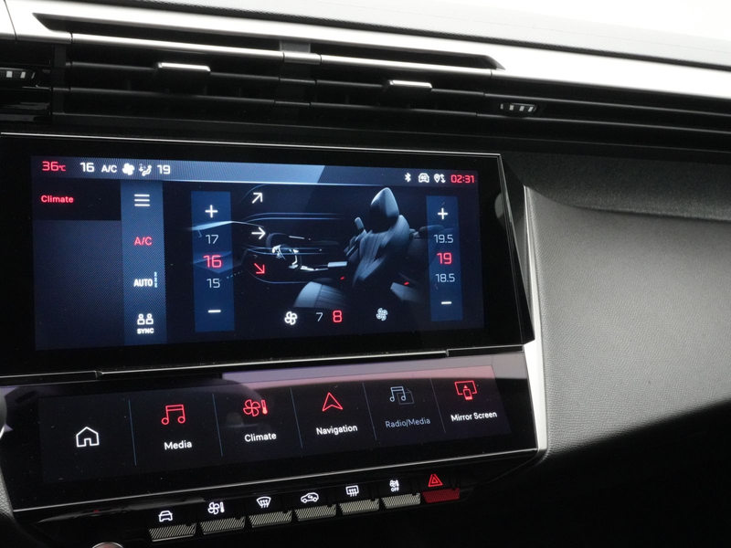 Peugeot 408 Allure 145 e-DCS6 APPS+NAVI+RFKAMERA+KEYLESS — photo 15