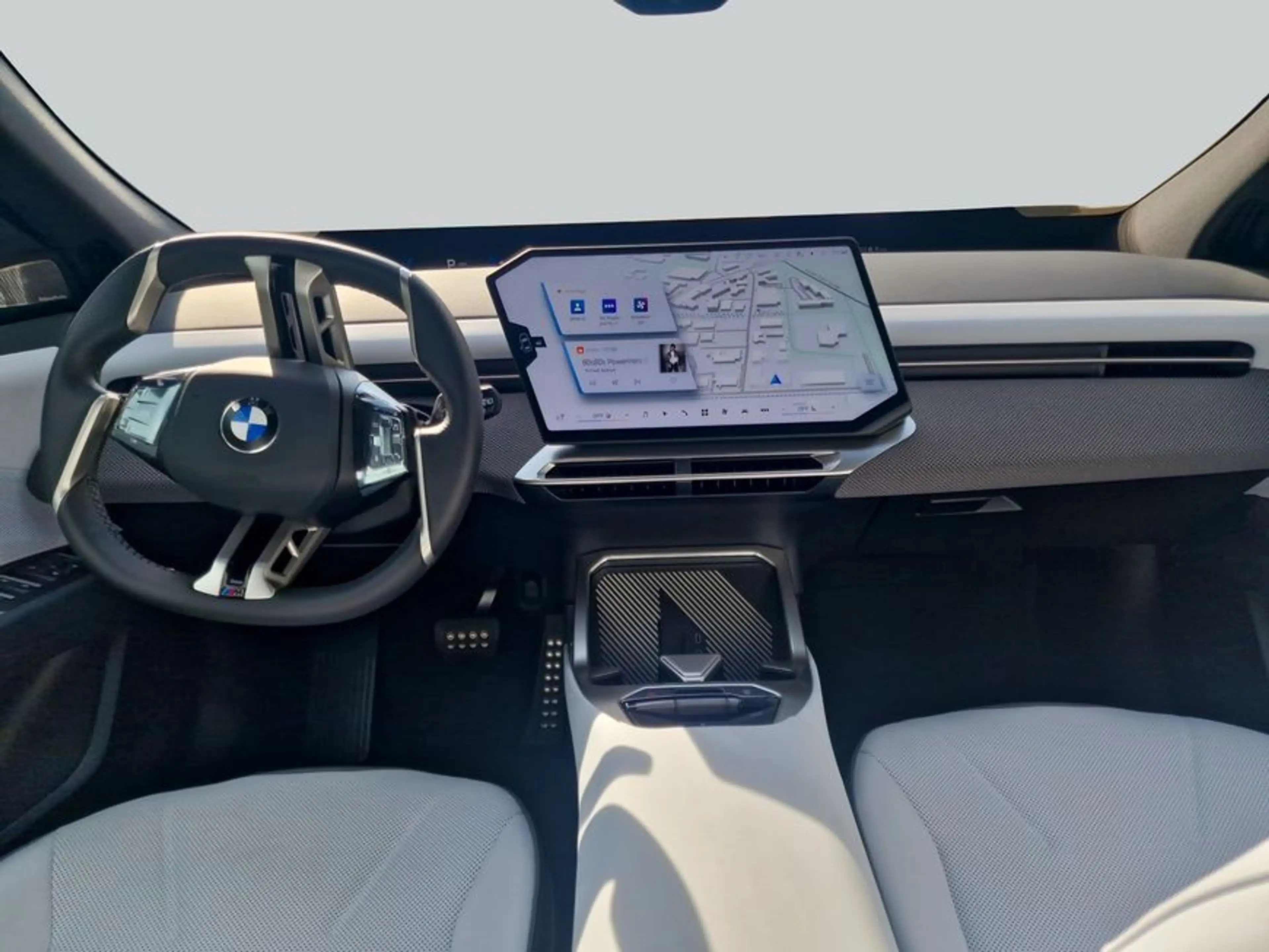 BMW iX3 50 xDrive M-Paket AHK Pano HeadUp H&K SHZ — photo 15