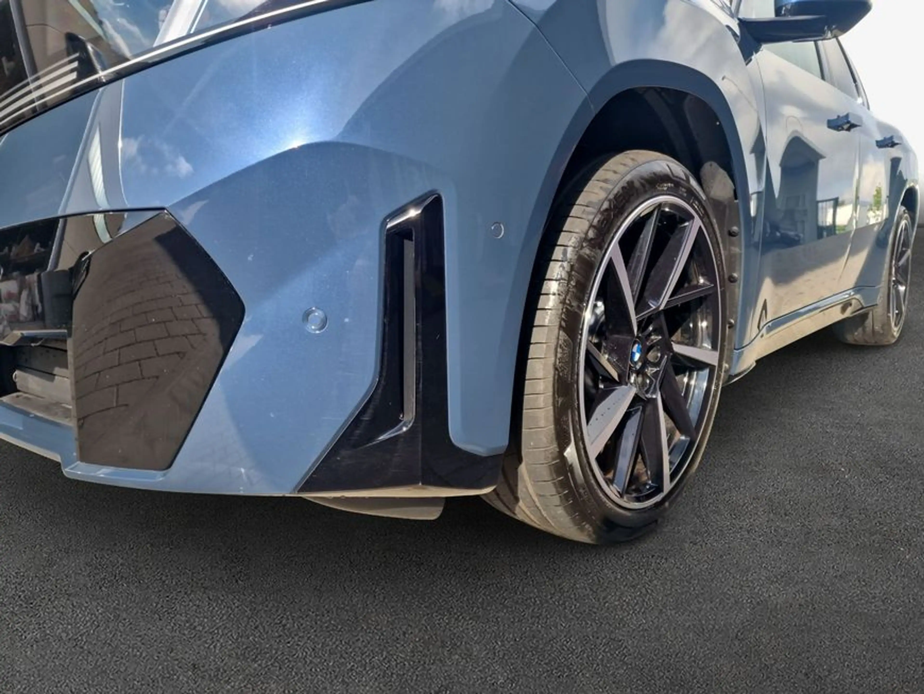 BMW iX3 50 xDrive M-Paket AHK Pano HeadUp H&K SHZ — photo 8