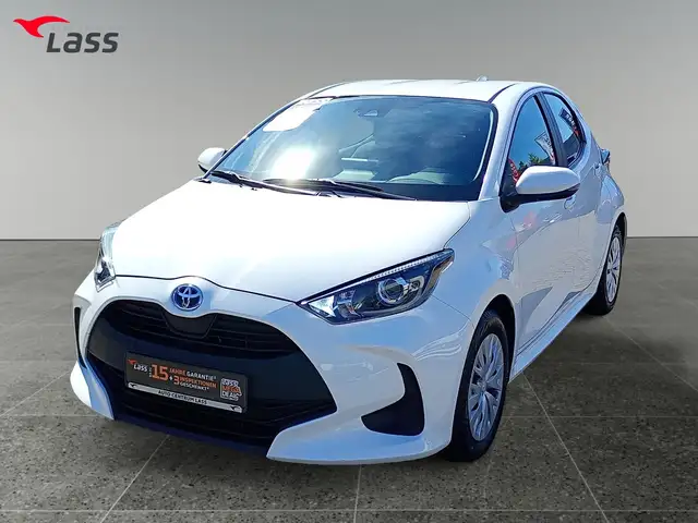 Toyota Yaris view 2