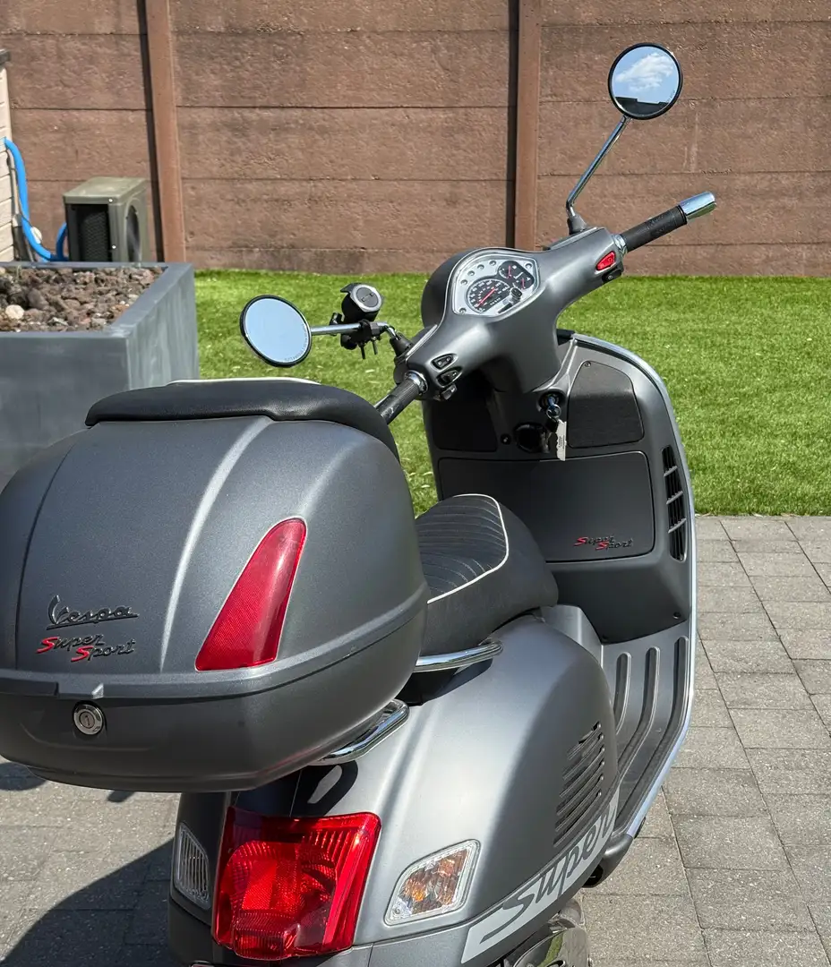 Vespa 125 Super Gris - 1