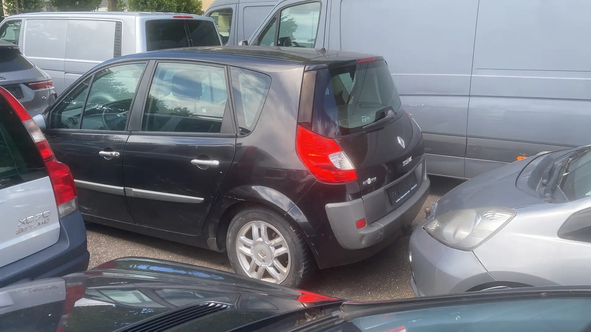 Renault Scenic 1.9 dCi FAP Aut. Avantage Чорний - 2