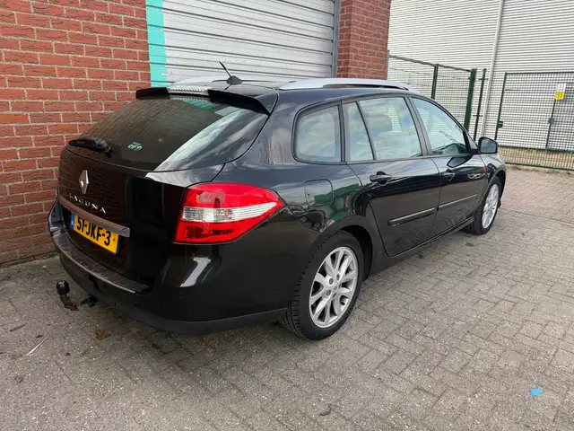 Renault Laguna view 3