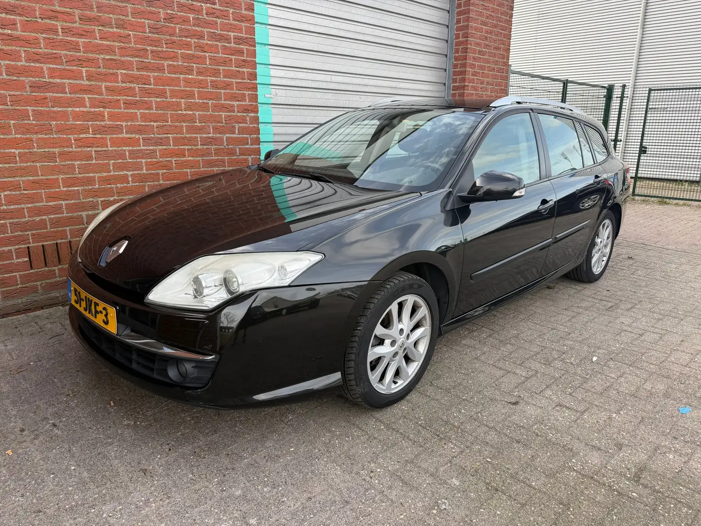 Renault Laguna Estate 2.0 16V Sélection Business NAV.+ Clima Bj:2 Negro - 1