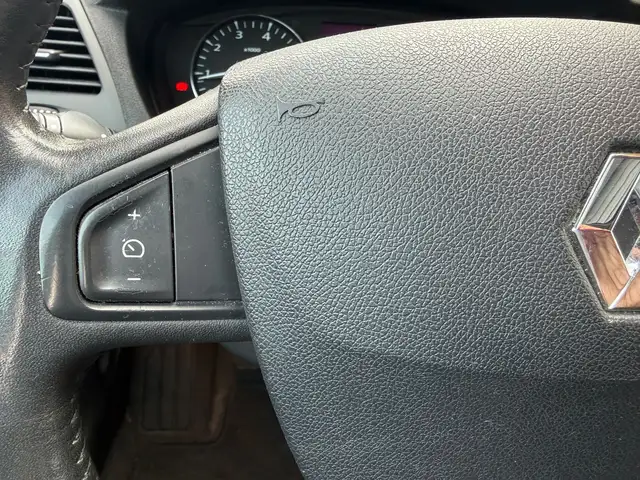 Renault Laguna view 25