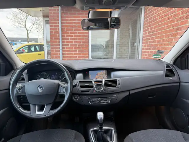 Renault Laguna view 6