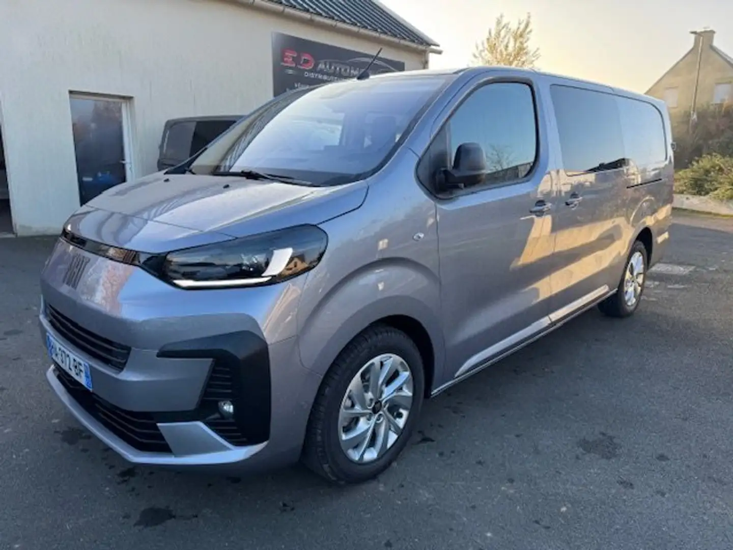 Fiat Scudo CABINE APPROFONDIE 180XL EAT8 PACK PREMIUM CONNECT Grijs - 1