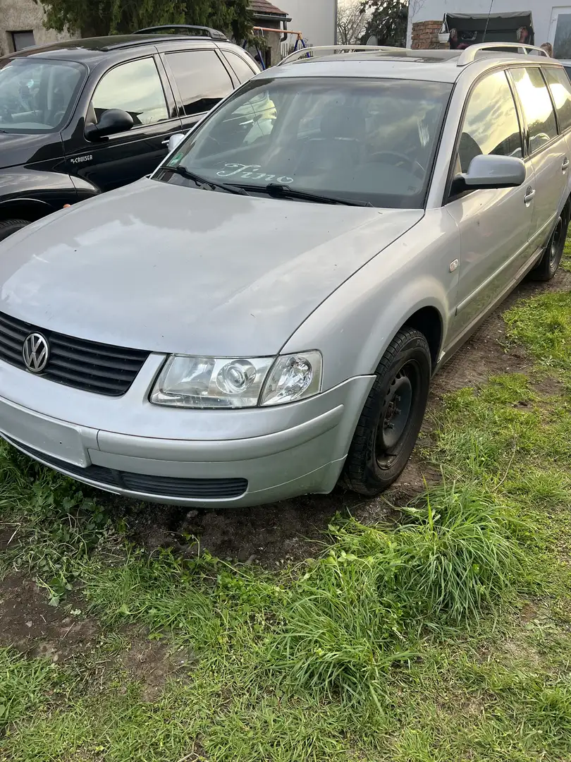 Volkswagen Passat Variant 1.8 20V Turbo - 1