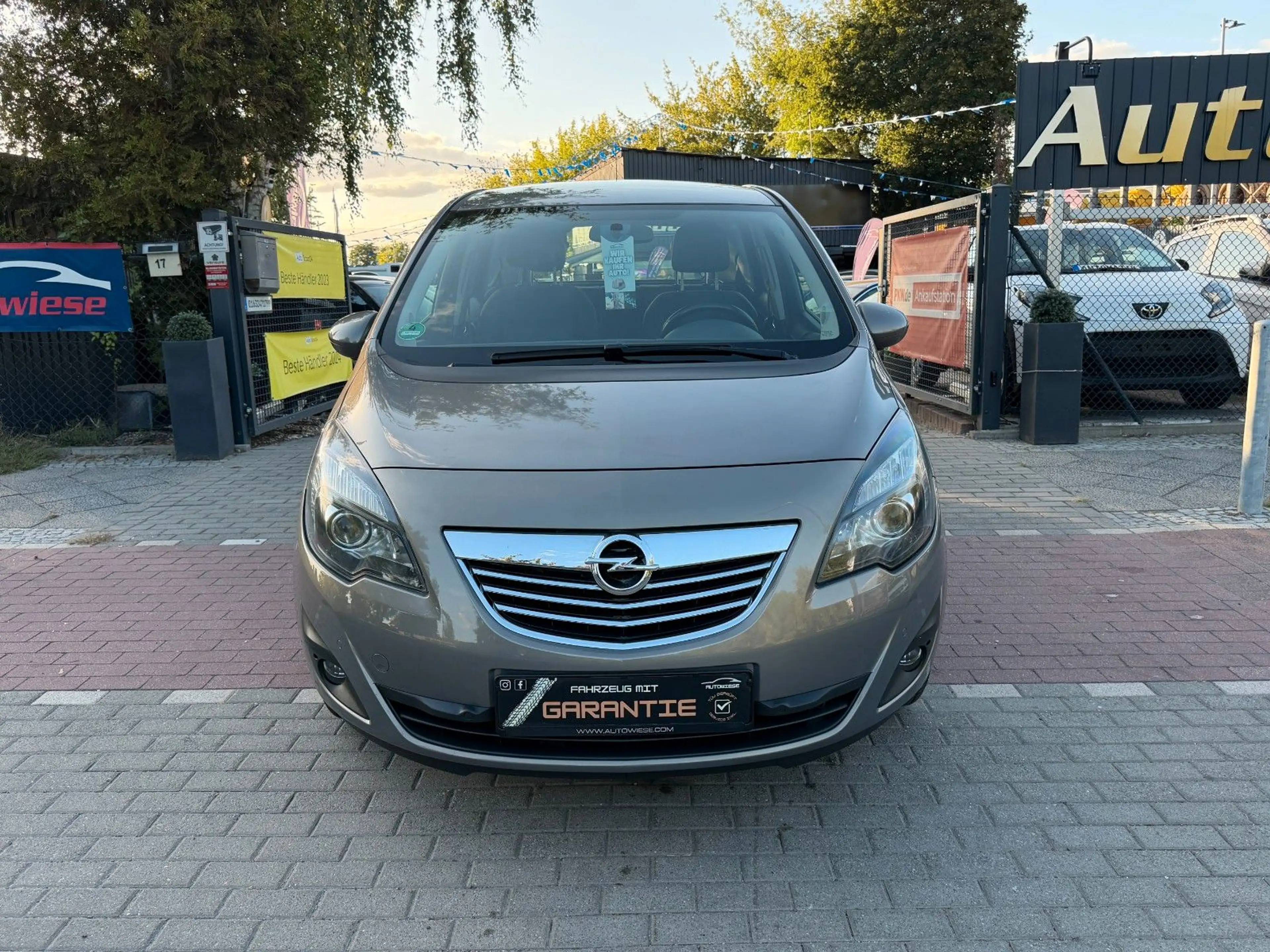 Opel Meriva B Innovation 1.4T*Klima*Sitzheizung*AHK* — photo 2