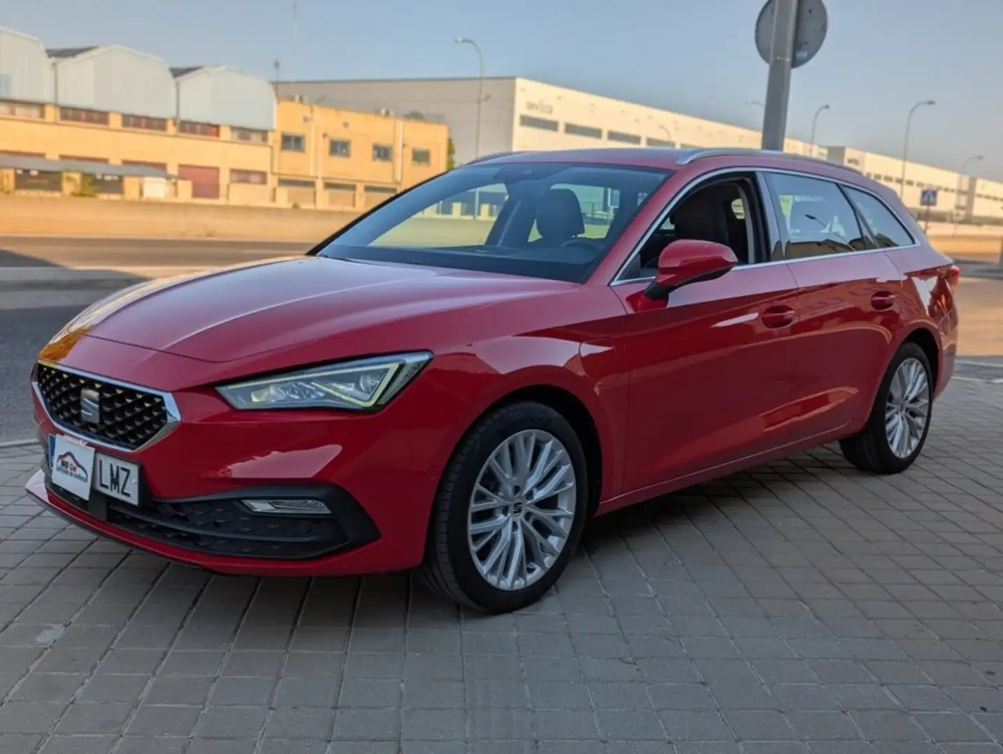SEAT Leon ST 1.4 TSI e-Hybrid S&S Xcellence DSG-6 204 Rojo - 1