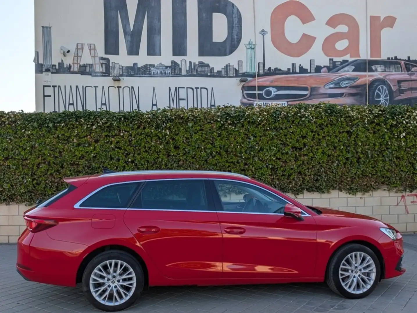 SEAT Leon ST 1.4 TSI e-Hybrid S&S Xcellence DSG-6 204 Rojo - 2