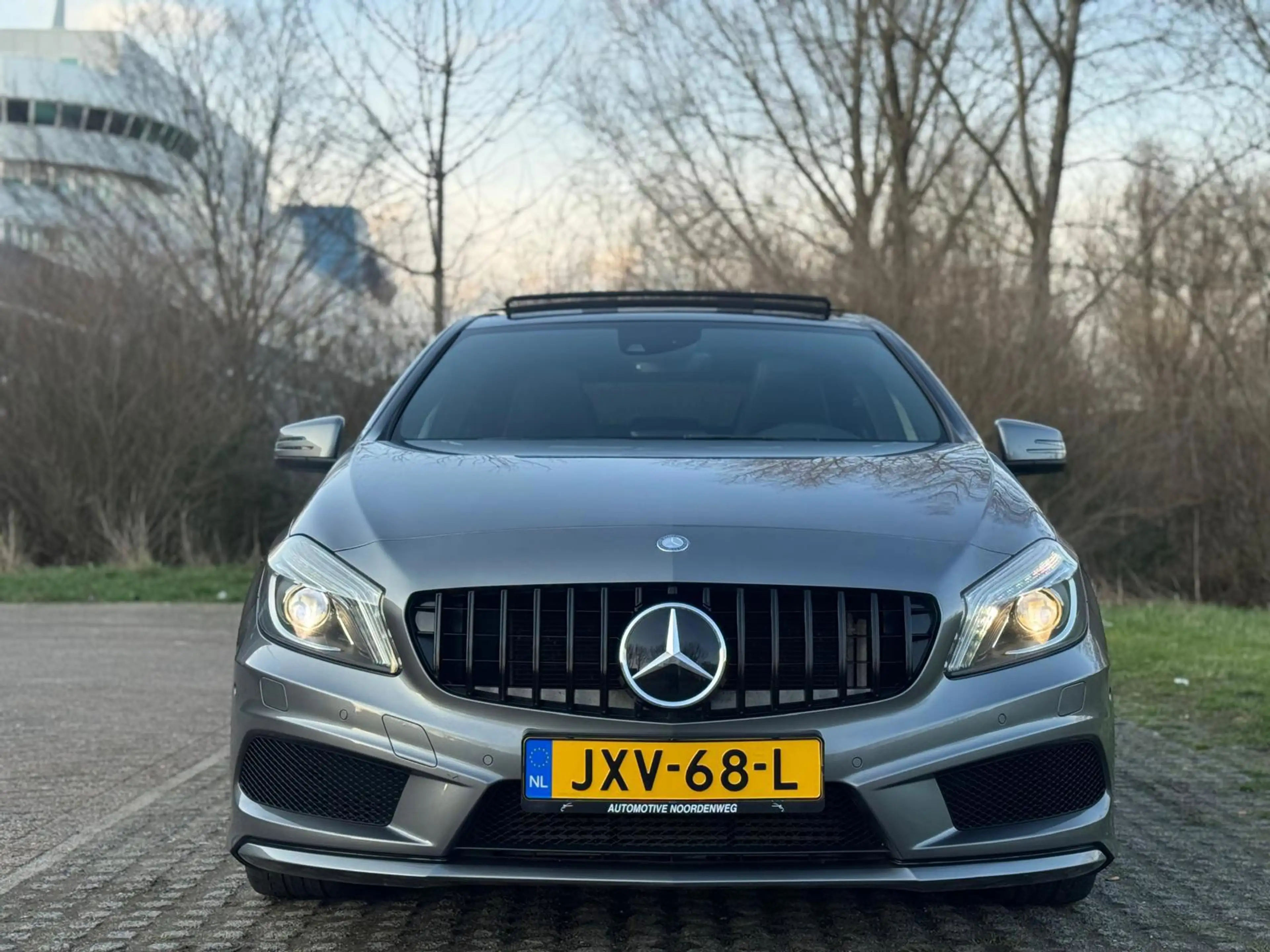Mercedes-Benz A 220 A220 AUTOMAAT/ PANO / AMG PAK / LED — photo 9