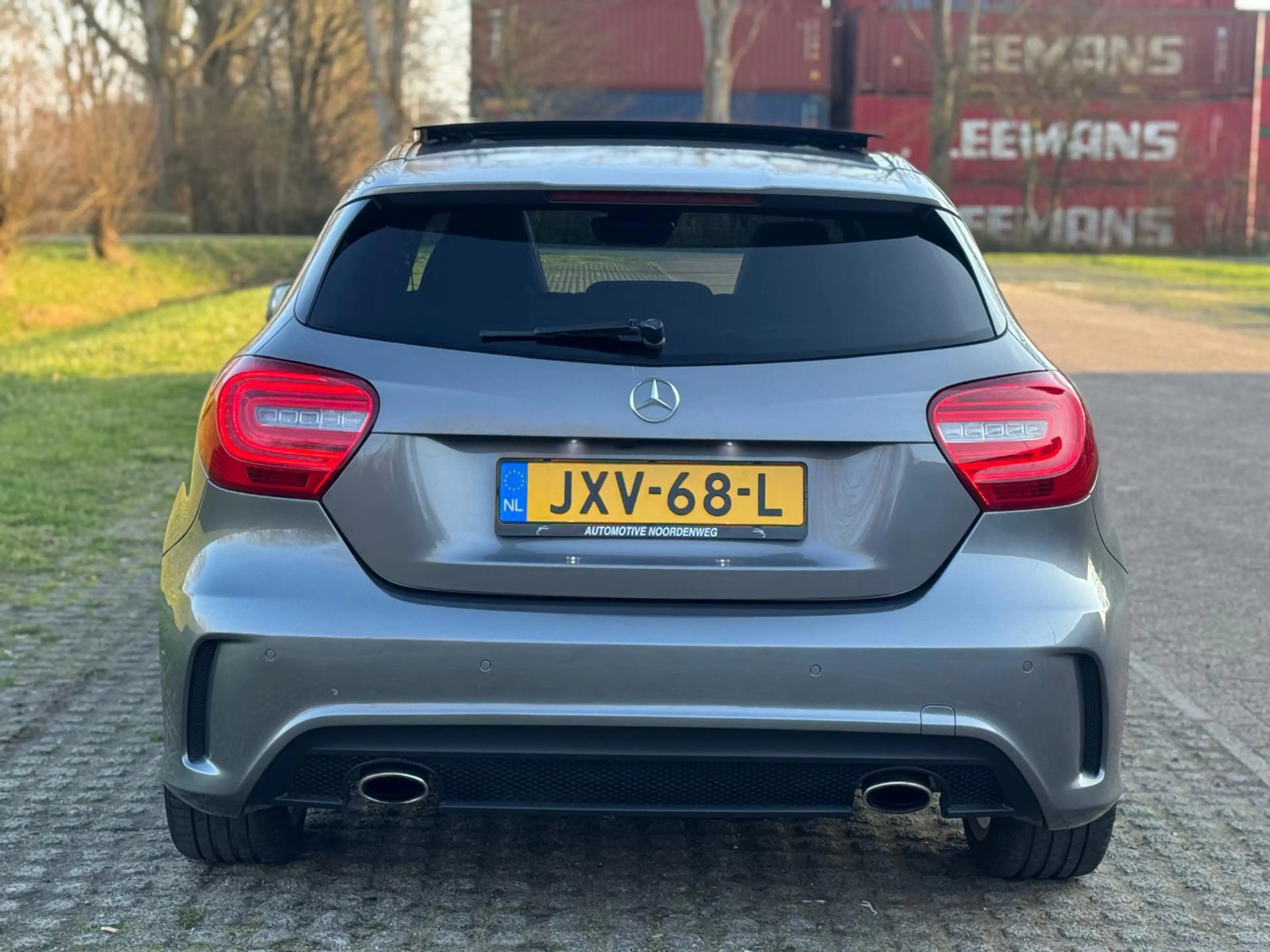 Mercedes-Benz A 220 A220 AUTOMAAT/ PANO / AMG PAK / LED — photo 4
