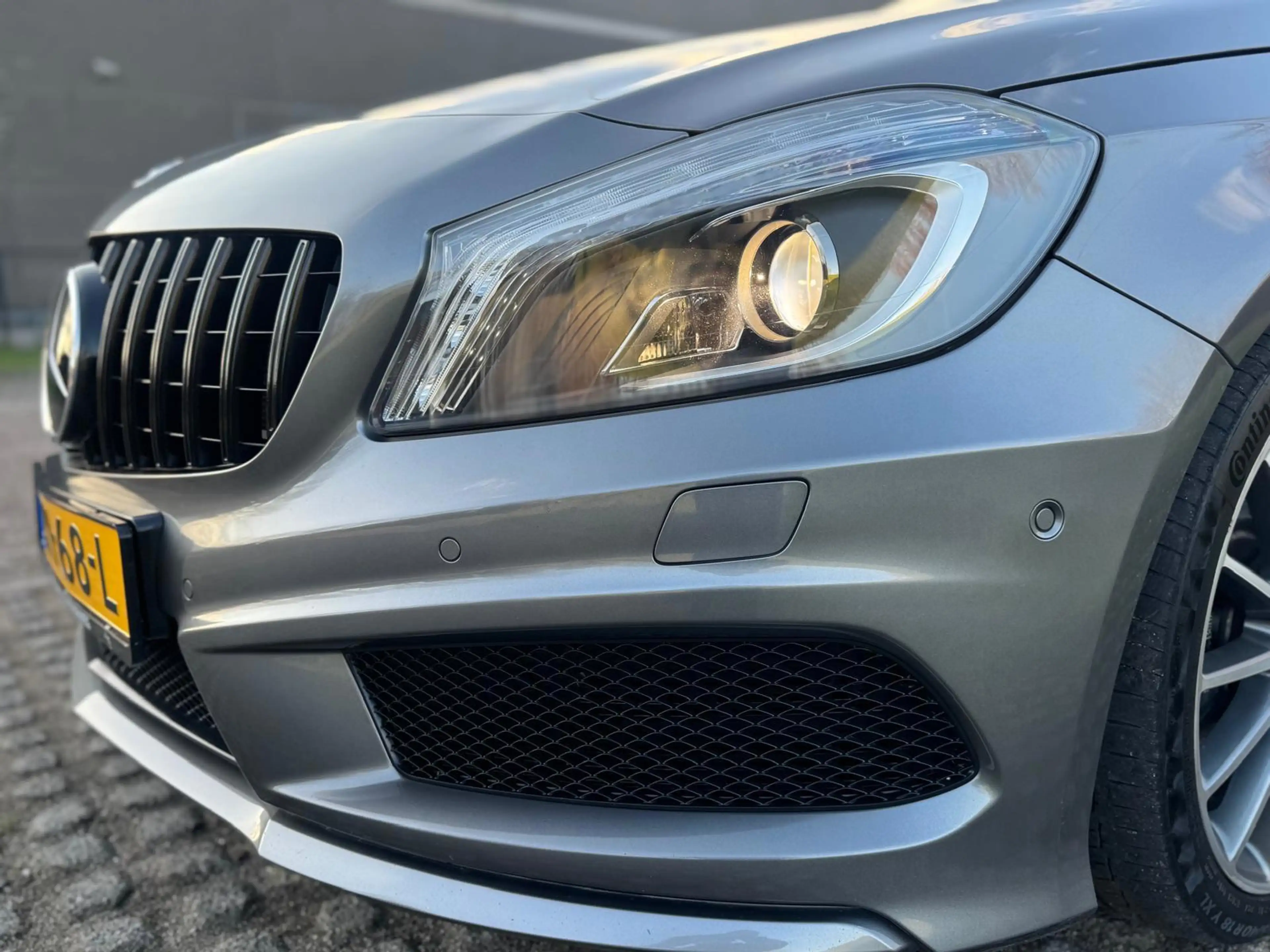 Mercedes-Benz A 220 A220 AUTOMAAT/ PANO / AMG PAK / LED — photo 10
