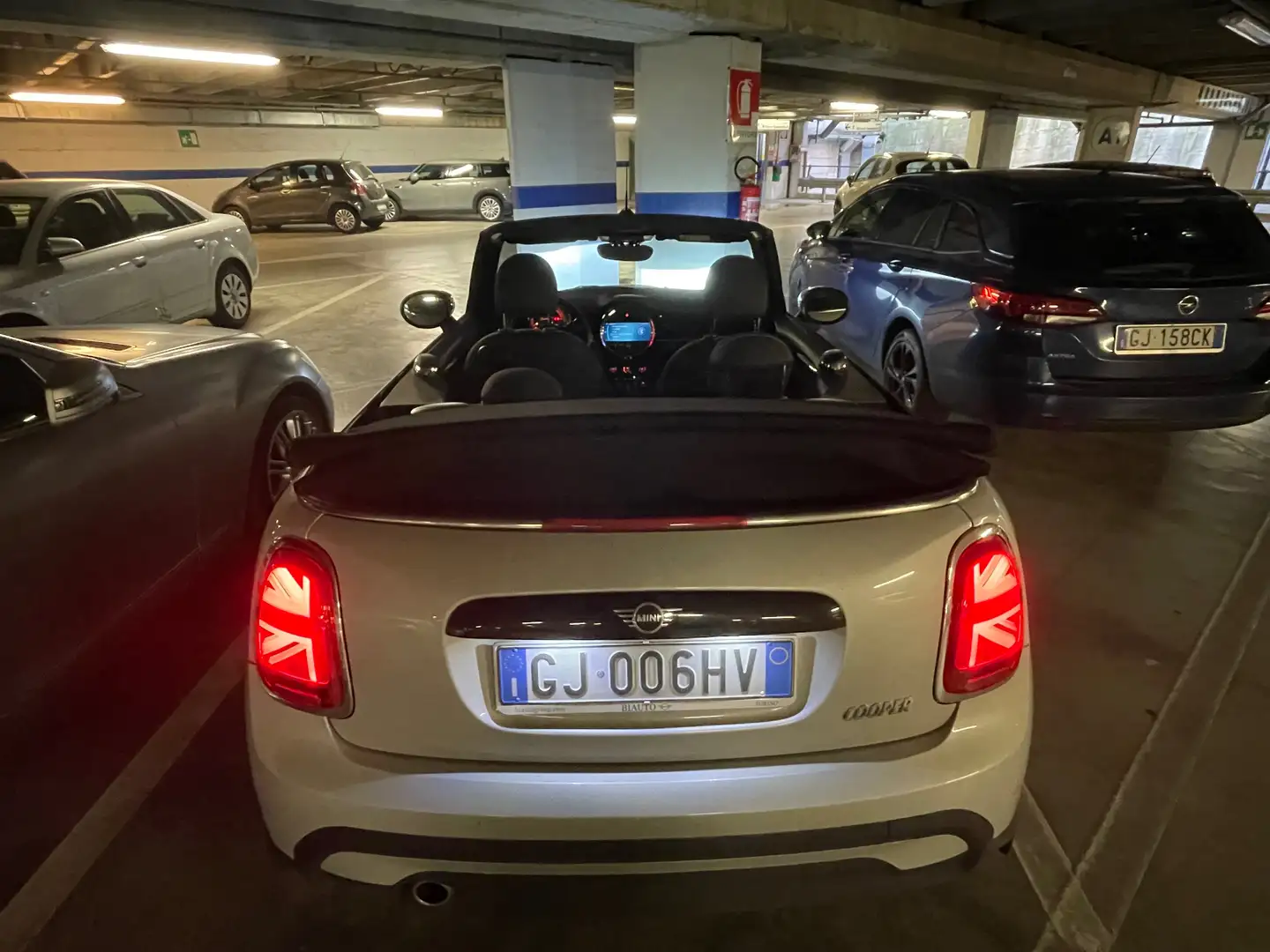 MINI Cooper Cabrio Mini IV Cabrio F57 20211.5 Classic Silver - 2