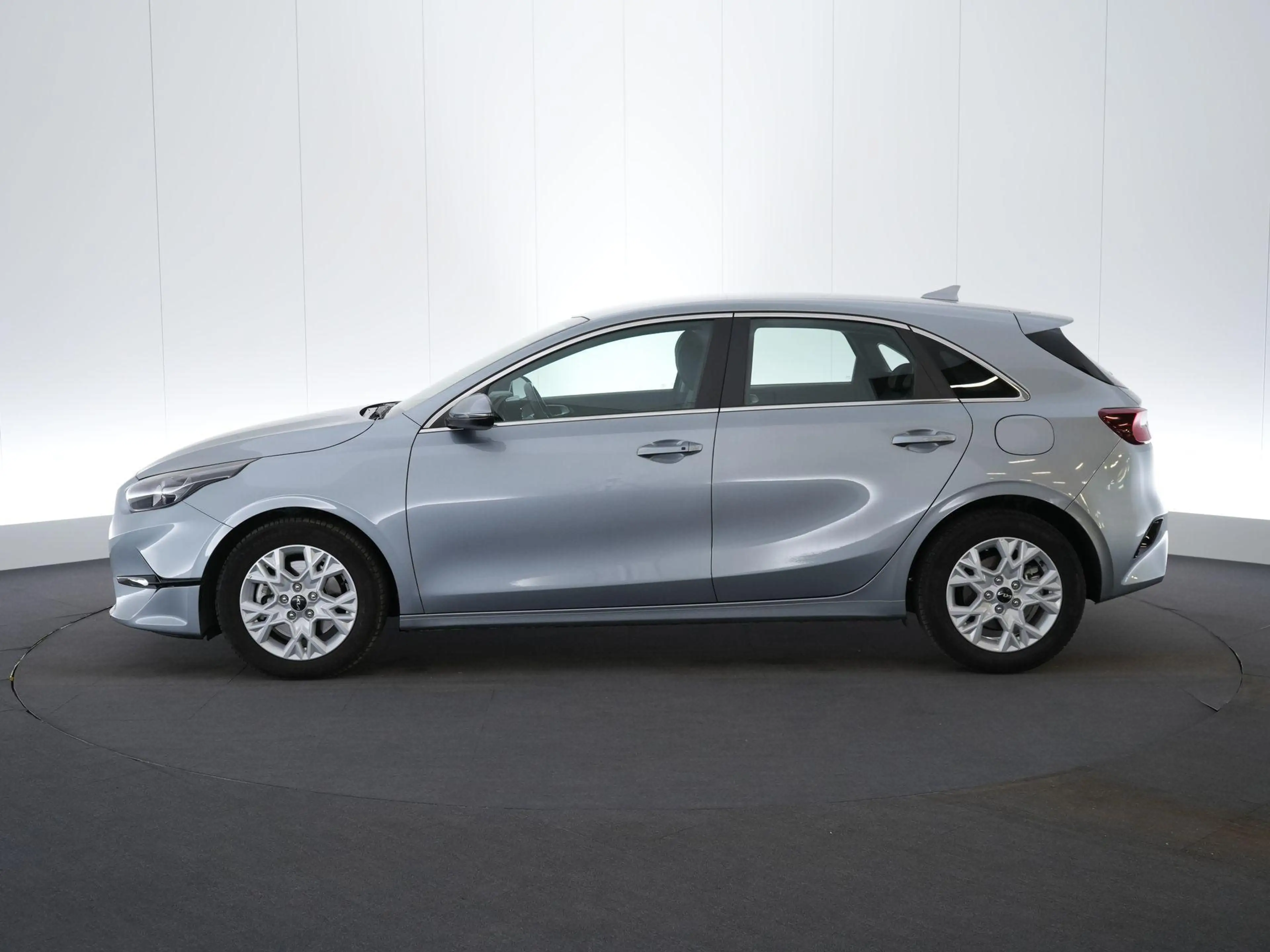 Kia Ceed / cee'd Pulse 1.0 T-GDI 100 MHEV DCT ISG — photo 2