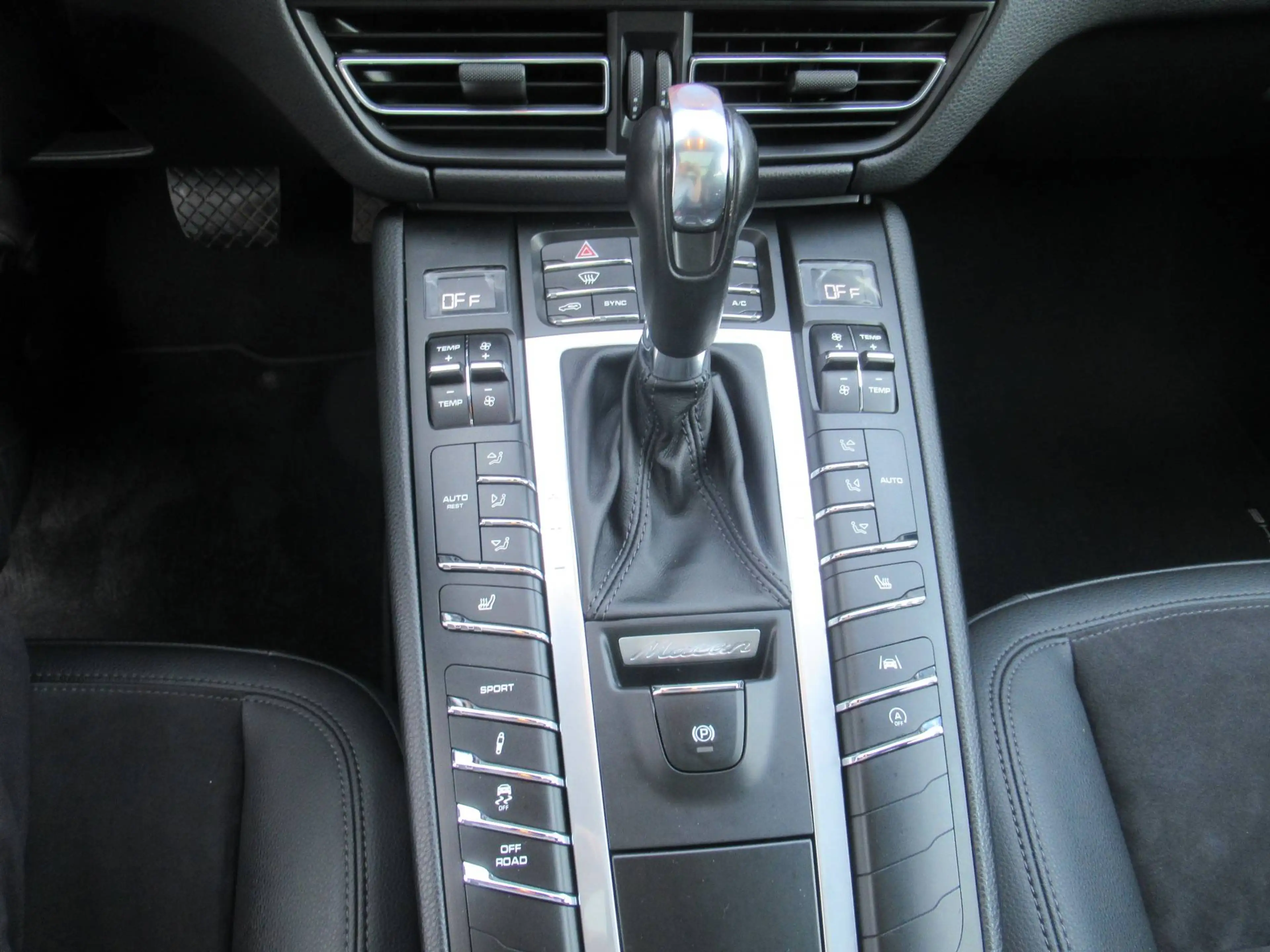 Porsche Macan 2.0i PDK /€27.999 netto / Pano / Leder / Navi / ... — photo 15