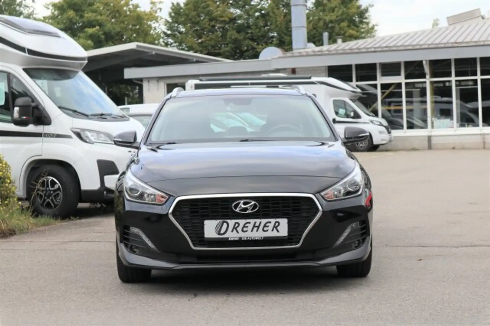 Hyundai i30 i30 1.0 T-GDI Trend Klima/Sitzhzg./DAB/Kamera Navi Zwart - 2