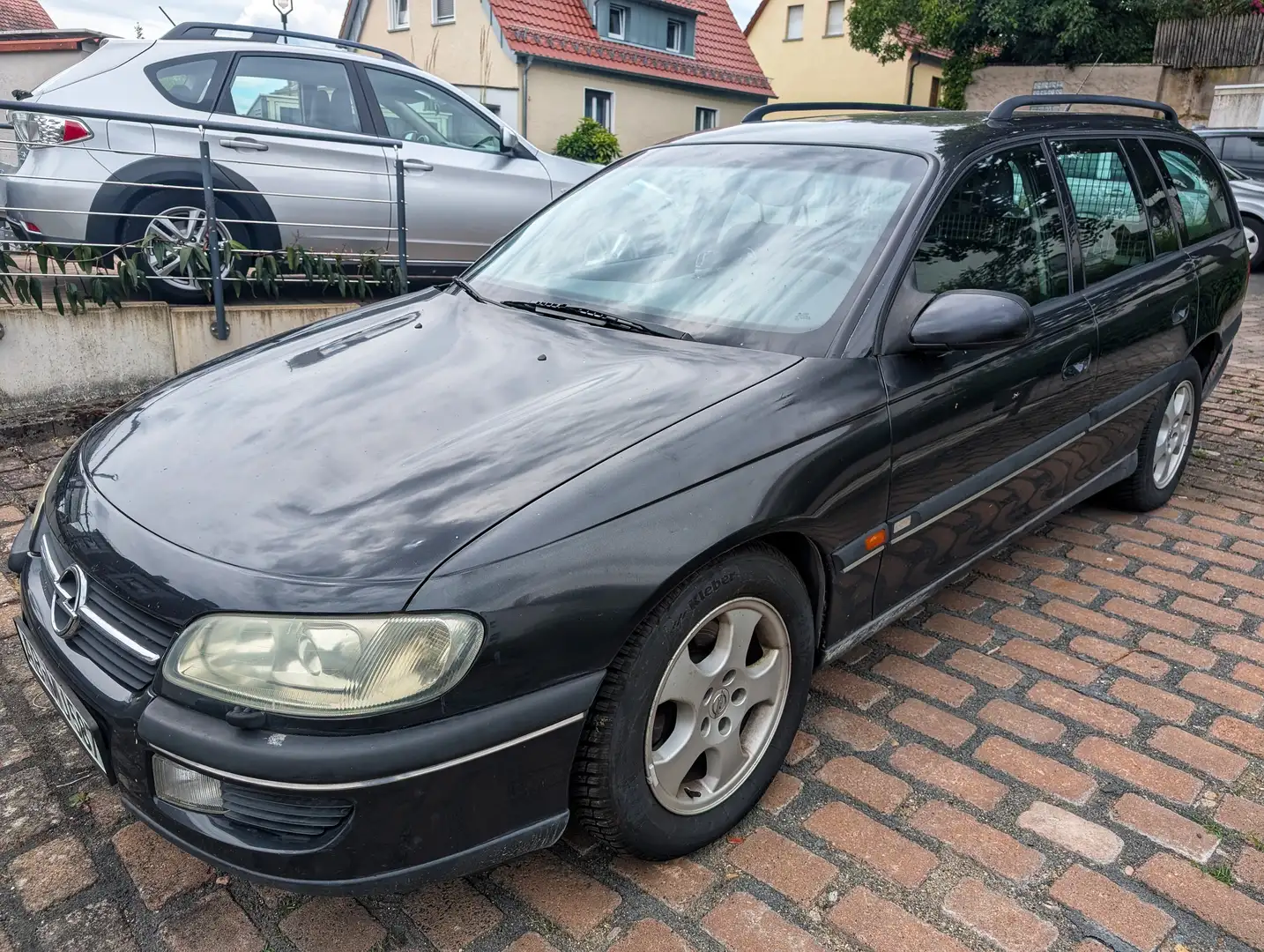 Opel Omega Omega Caravan 2.0 16V Voyage Nero - 1