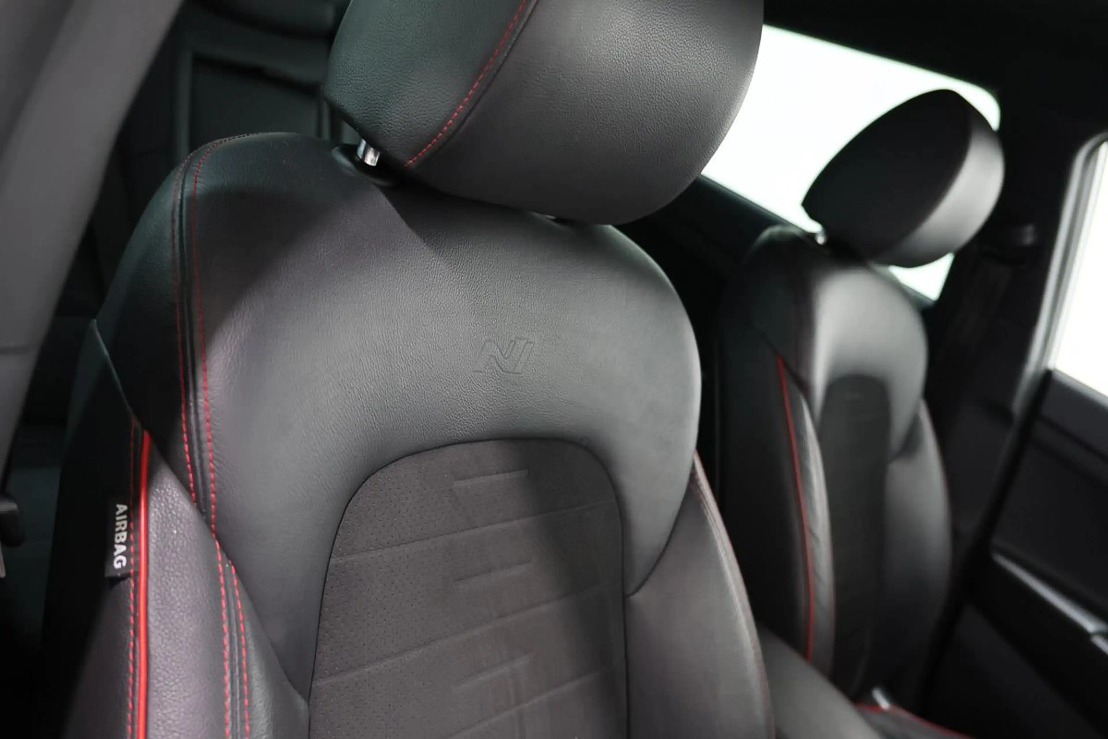 Hyundai TUCSON 1.6 CRDI - BVA - N LINE S CUIR - CAM - GPS — photo 9